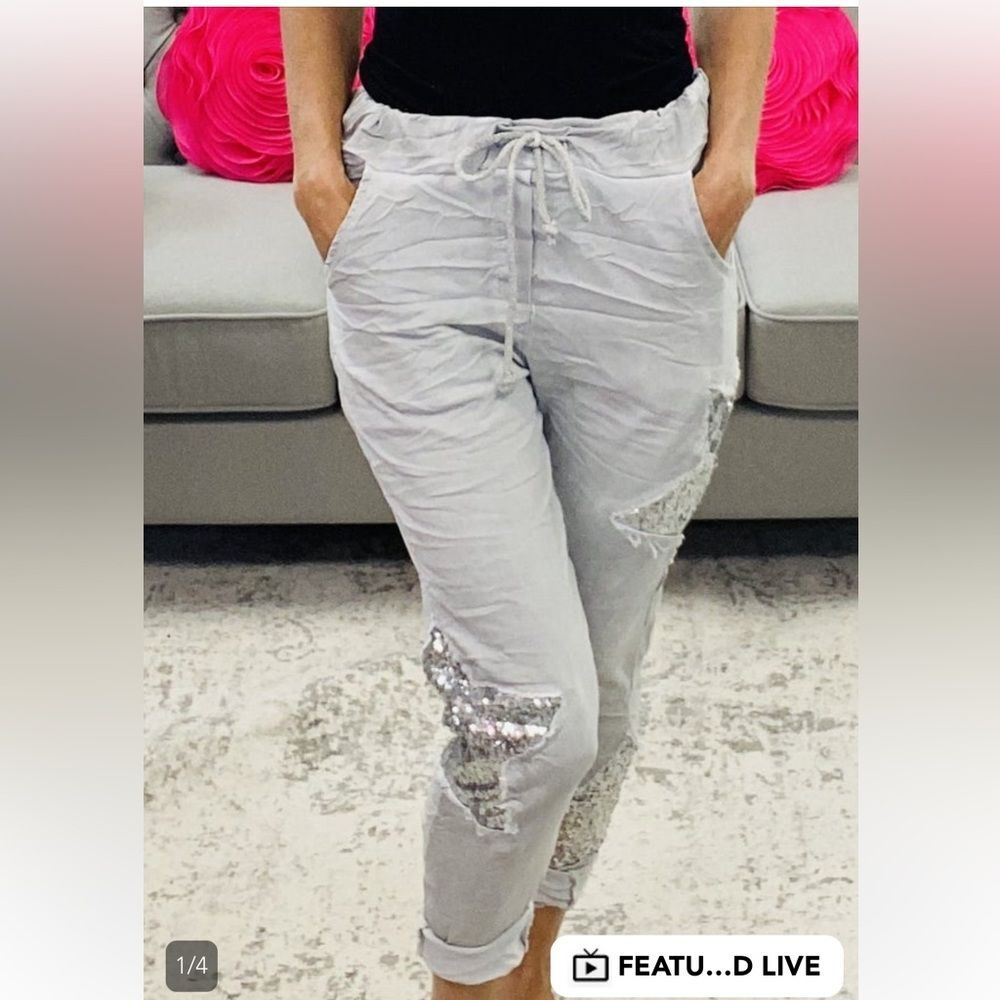 Venti 6 NWT Light Grey Sequin Star Patch Crinkle Joggers size S soft